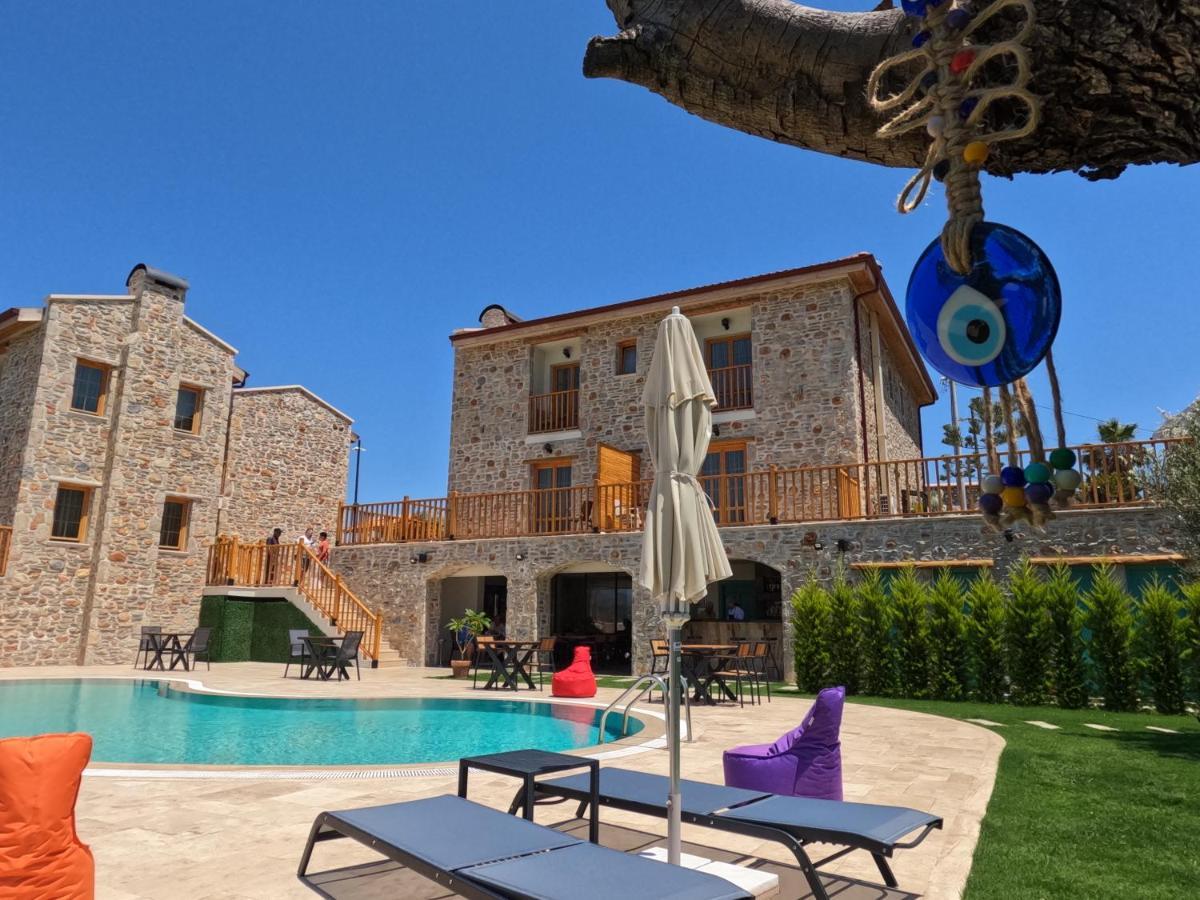 Zeyt Hotel