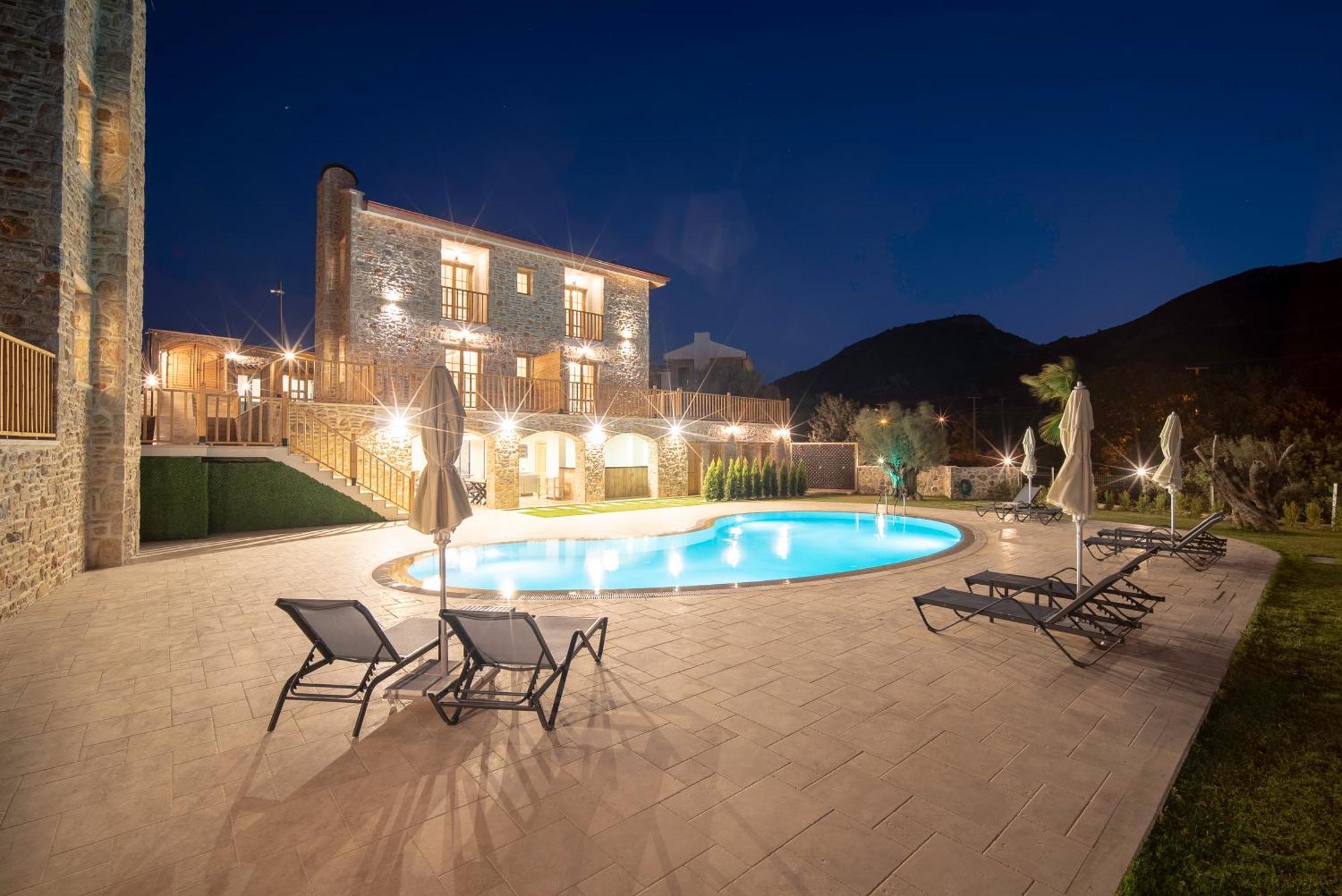 Zeyt Hotel *